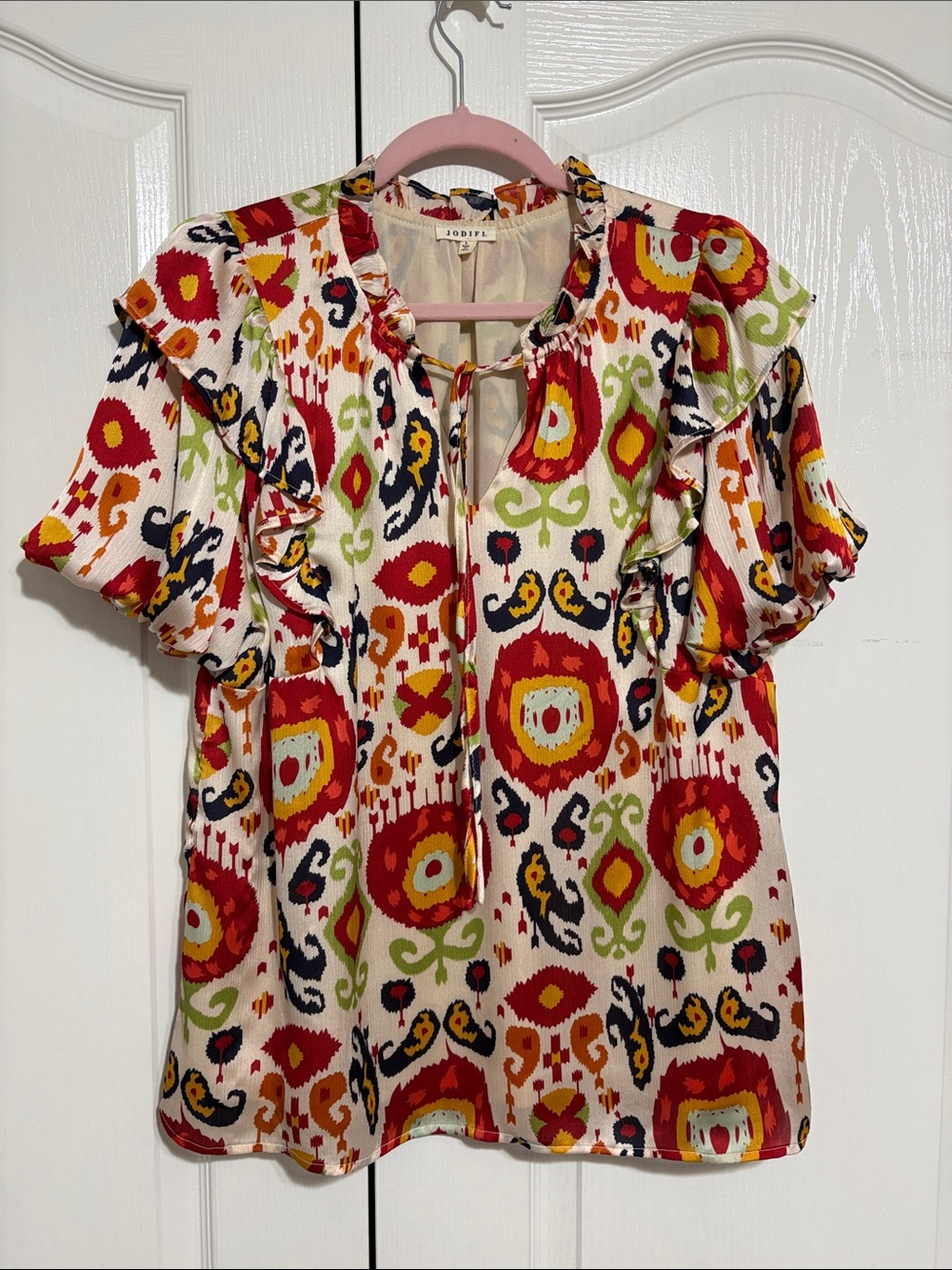 JODIFL Multicolor Ikat Ruffle Short-Sleeve Blouse